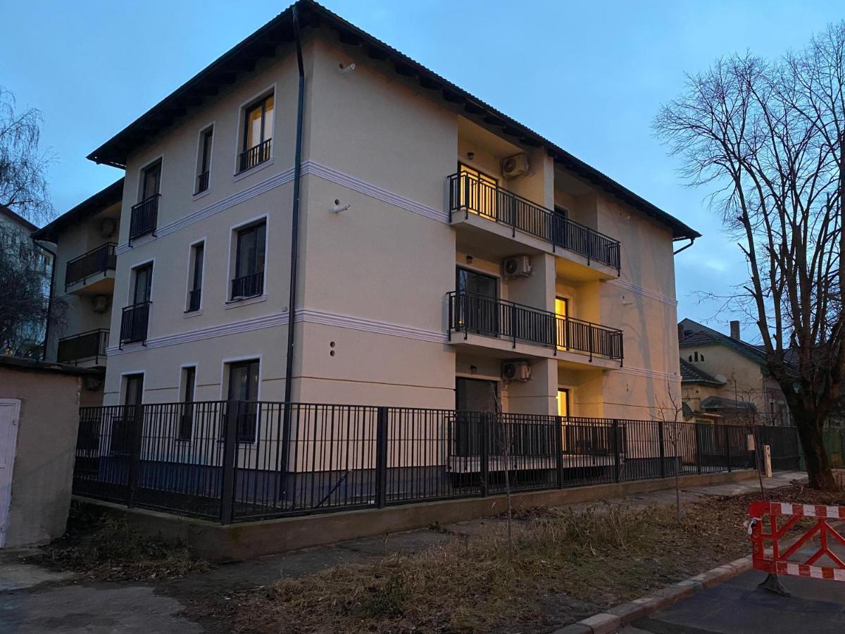 Glam Apartments Lipatti Near Iulius Mall And City Center 티미쇼아라 외부 사진