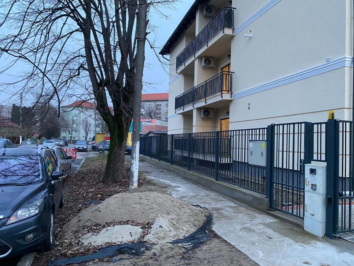 Glam Apartments Lipatti Near Iulius Mall And City Center 티미쇼아라 외부 사진