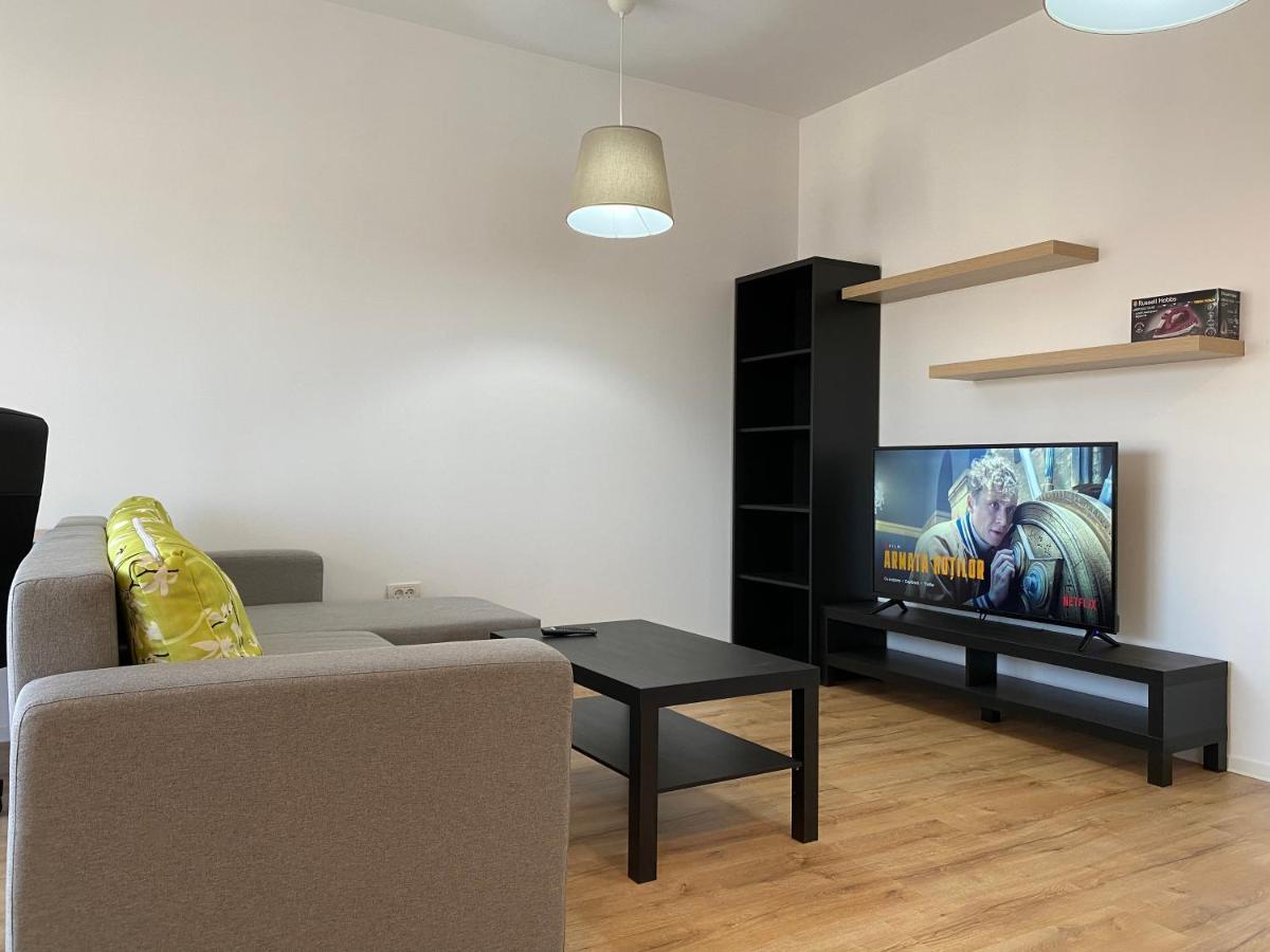 Glam Apartments Lipatti Near Iulius Mall And City Center 티미쇼아라 외부 사진