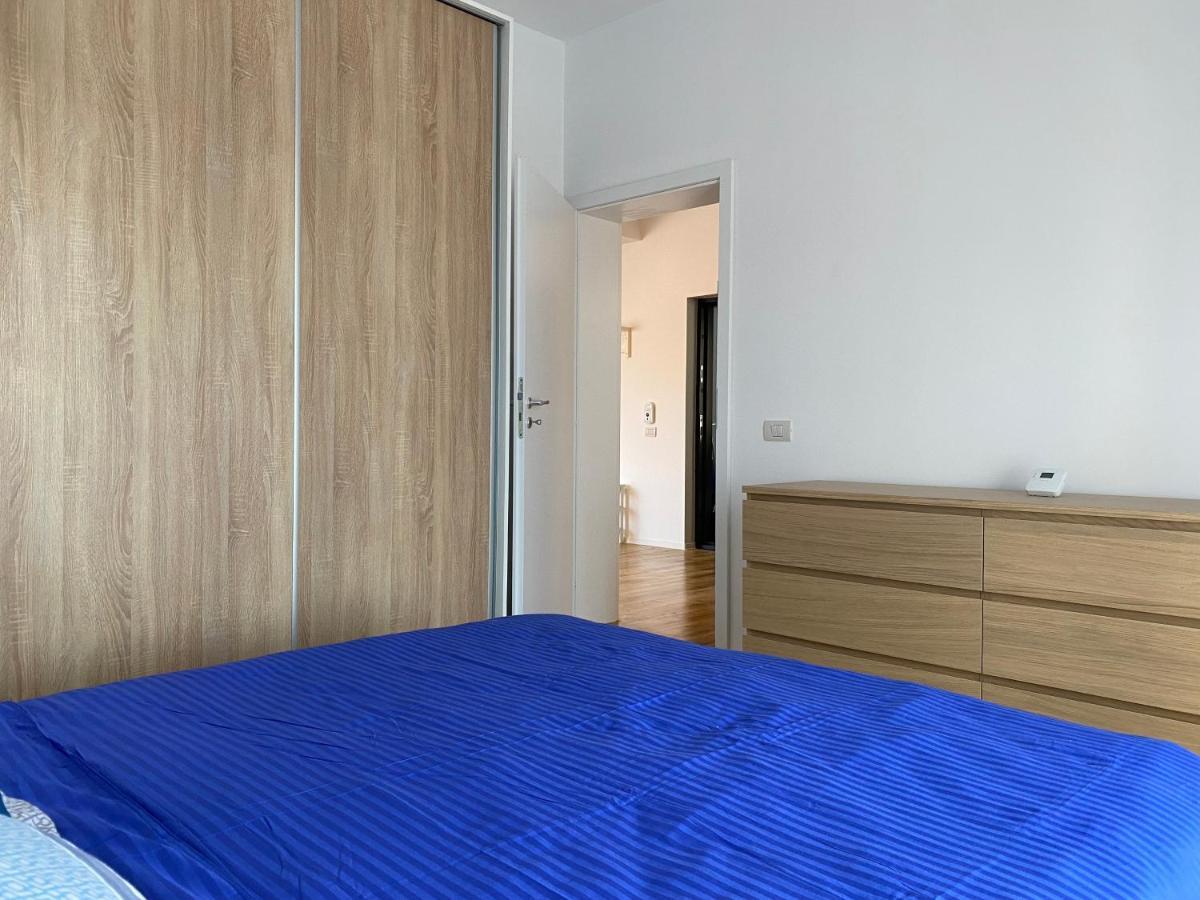 Glam Apartments Lipatti Near Iulius Mall And City Center 티미쇼아라 외부 사진