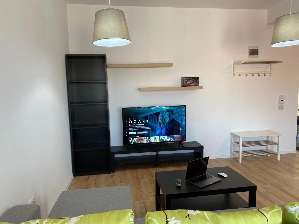 Glam Apartments Lipatti Near Iulius Mall And City Center 티미쇼아라 외부 사진