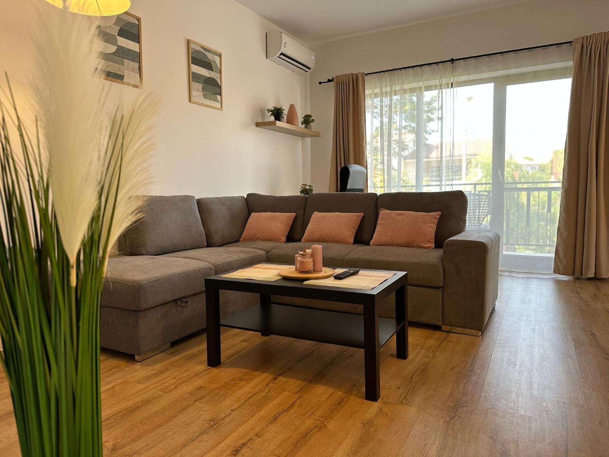Glam Apartments Lipatti Near Iulius Mall And City Center 티미쇼아라 외부 사진