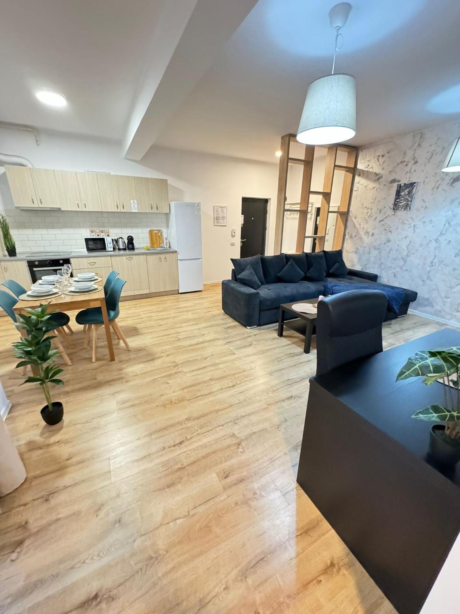 Glam Apartments Lipatti Near Iulius Mall And City Center 티미쇼아라 외부 사진