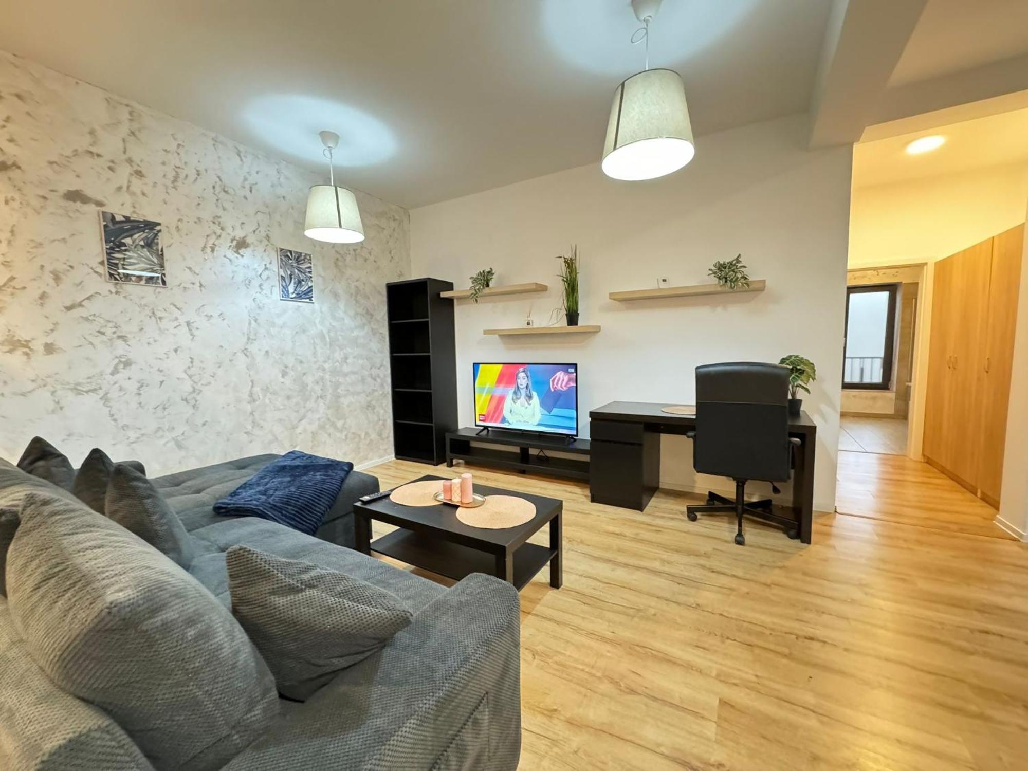 Glam Apartments Lipatti Near Iulius Mall And City Center 티미쇼아라 외부 사진